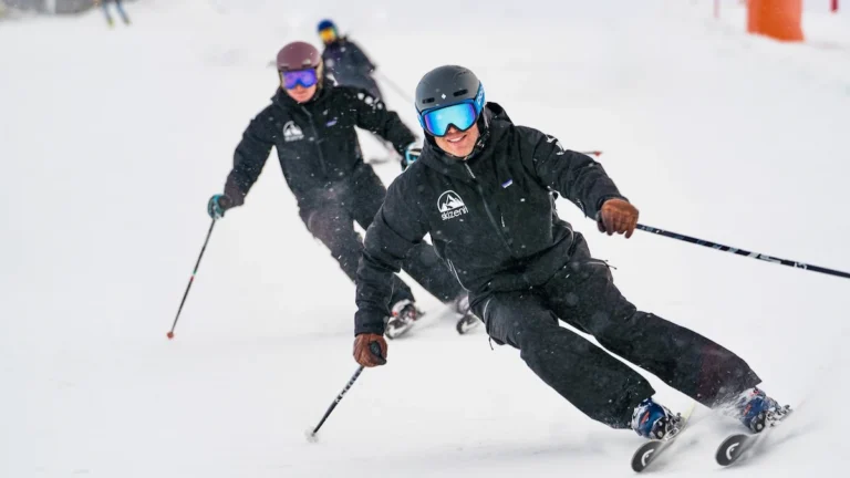 hire an international instructor in Saas-Fee