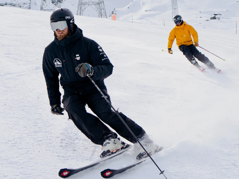 hire an international instructor in Saas-Fee