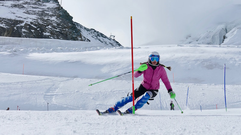How prevent ski injuries